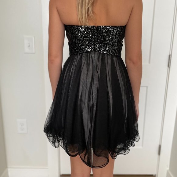 Black Cocktail Strapless Dress with Sparkles, Blondie Nites - Size 7 - Picture 2 of 4
